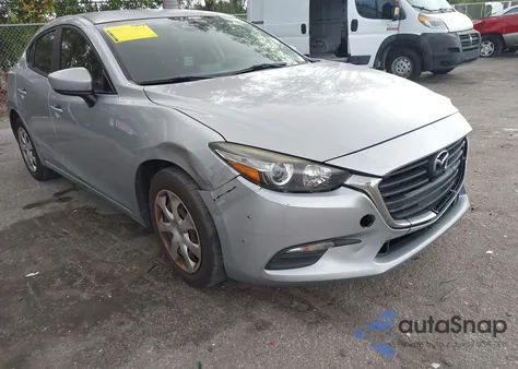 2018 Mazda Mazda3 Sport z USA, uszkodzony, nr VIN 3MZBN1U74JM175791